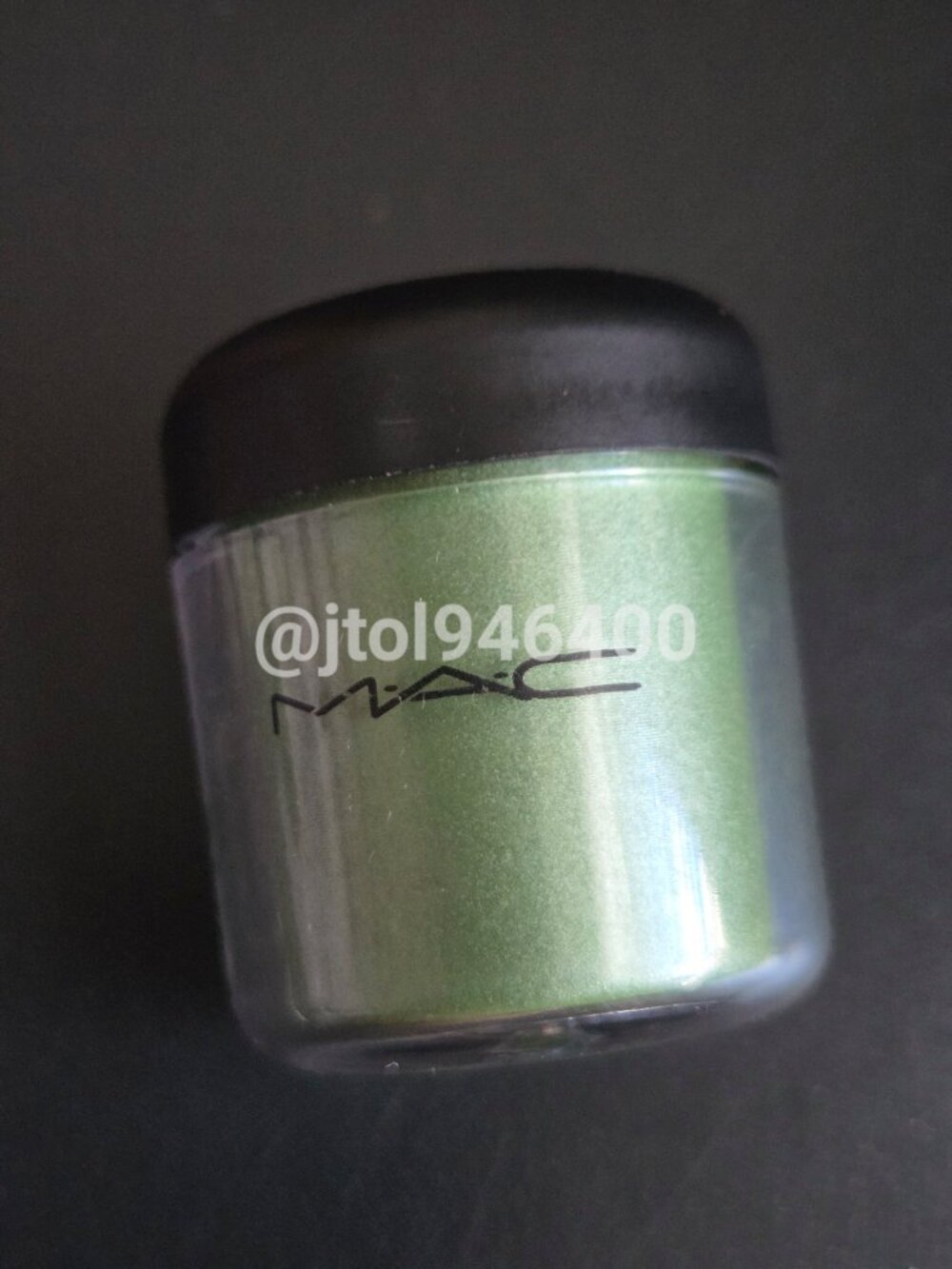 Mac Kelly Green Pigment